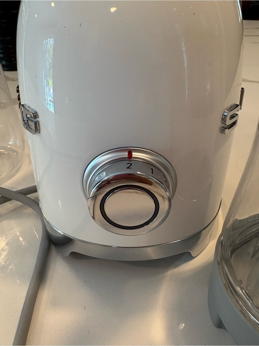White Personal Blender with extra Jar - Picture 3 of 6